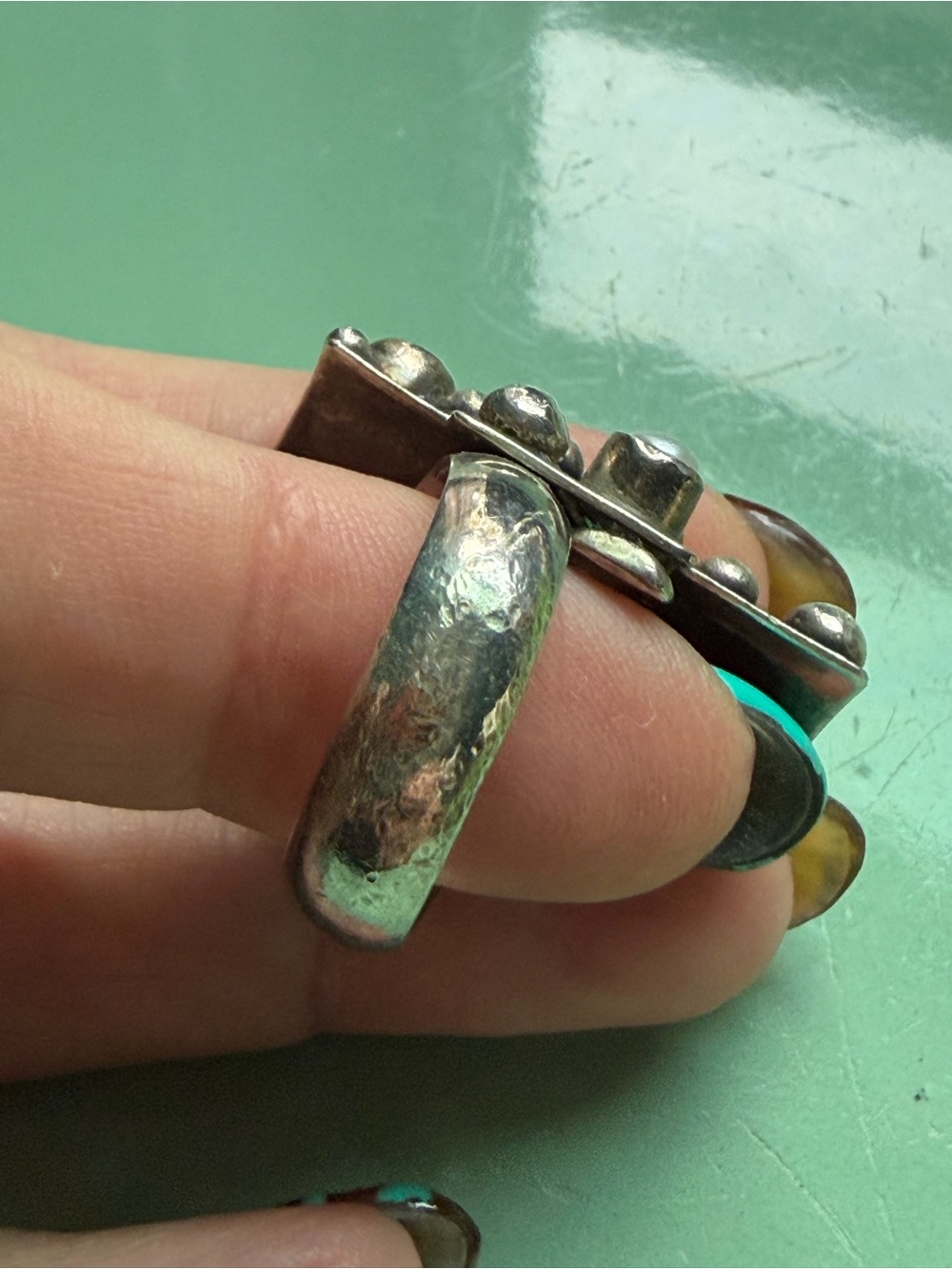 Navajo Nakai sterling silver and pearl cross ring. Size 8. - Picture 5 of 5